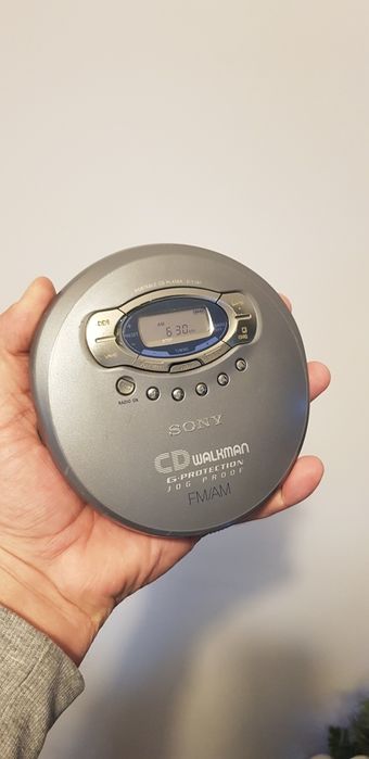 Sony D-FJ61 Cd player Radio FM/AM