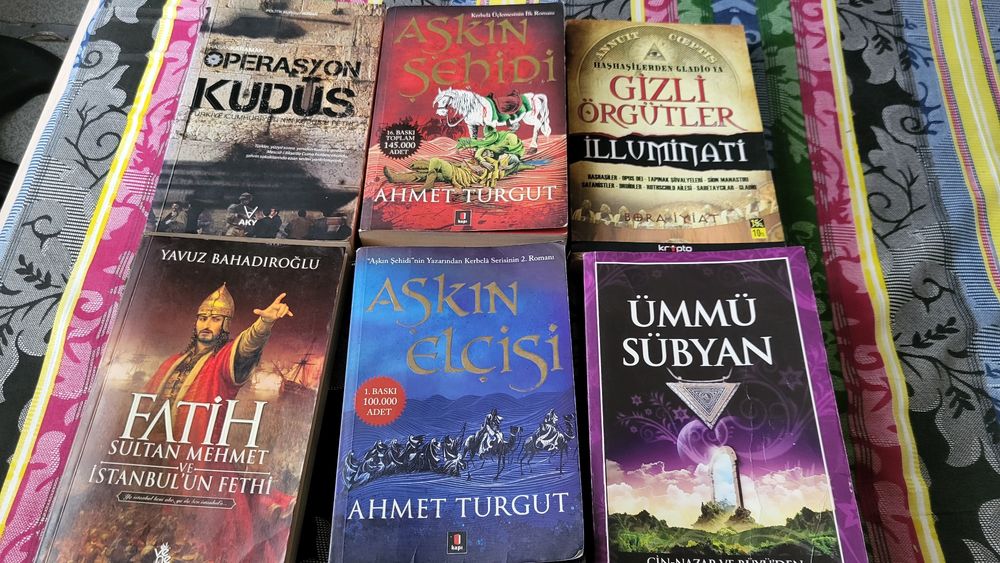 Продам книги   .