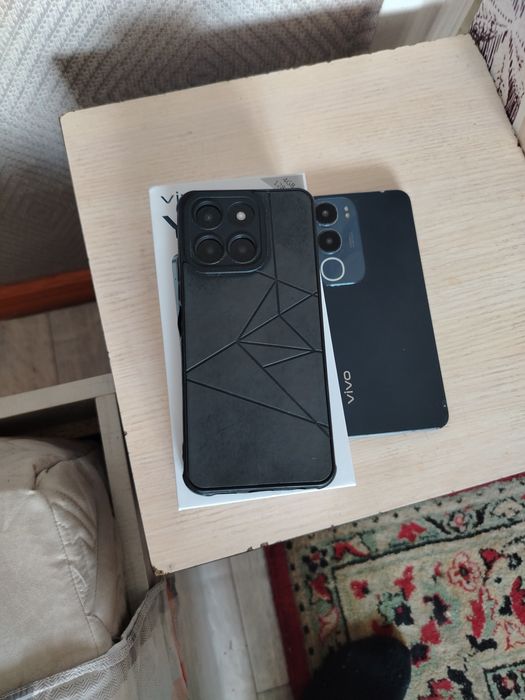 Продам 2 телефона