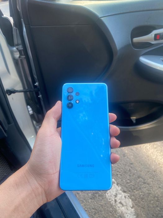 Samsung A32 телефон