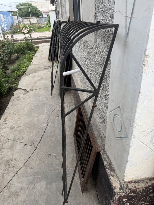 Продам оконные решетки