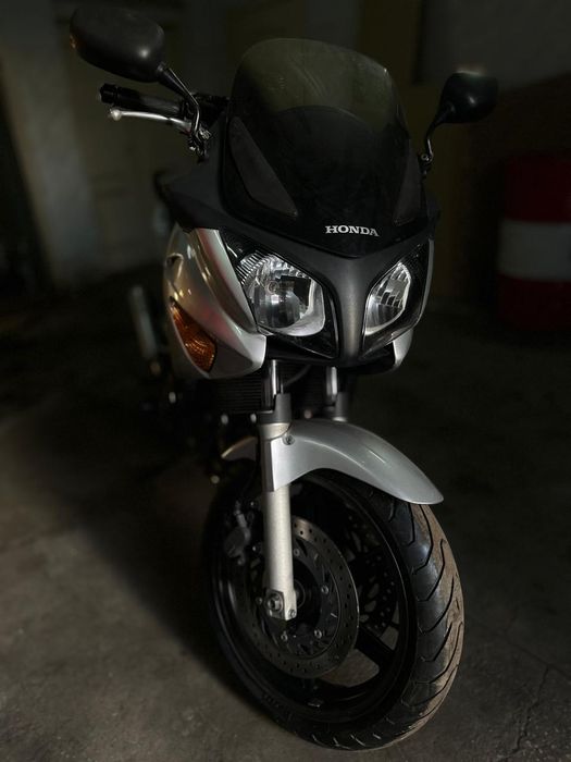 Honda SBF600 мотоцикл