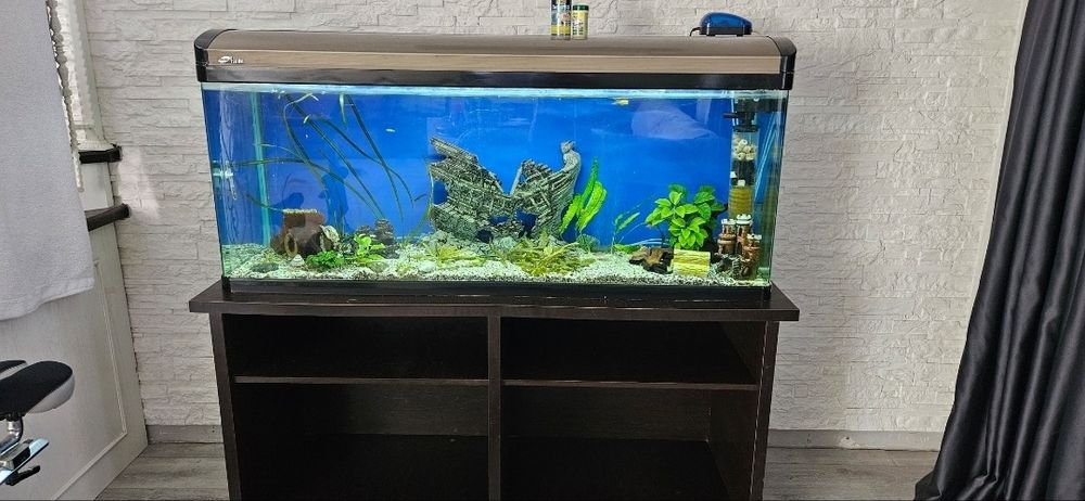 Продам Аквариум 500 л