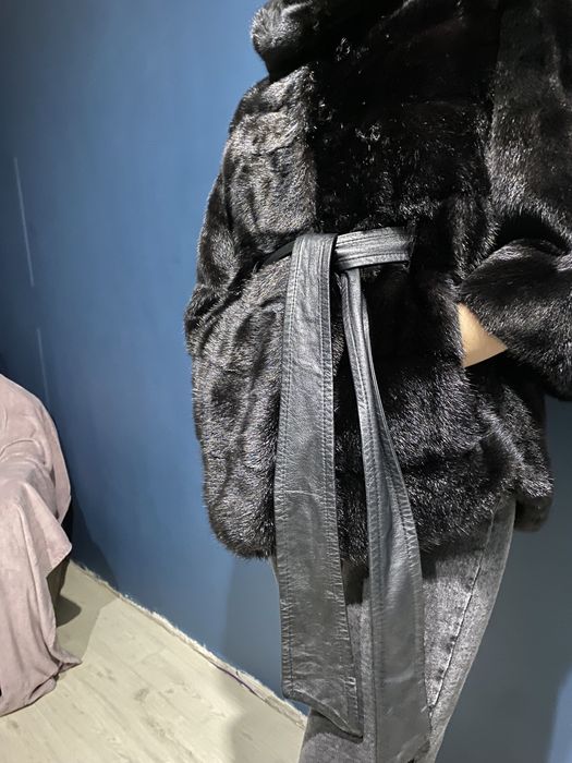 Продам шубу норковую