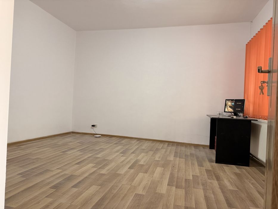 Casă de închiriat si spatii comerciale-birouri– Ultracentral Bacău | Str. Ioniță Sandu Sturza