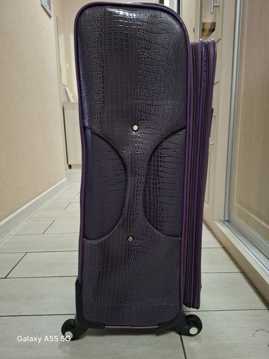 Чемодан 2 шт. размеры L и M