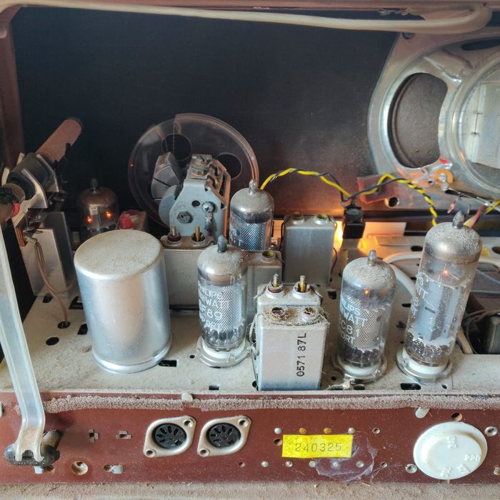 Radio/lampi/Philips B4S62A-defect-VANDUT-