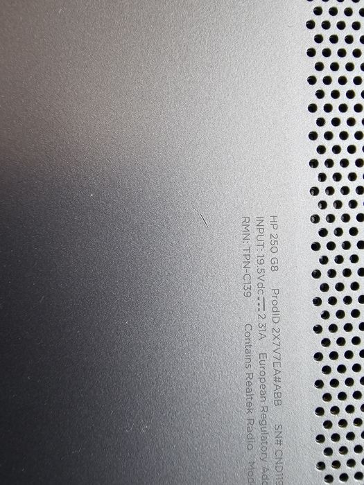 Laptop HP 250 G8, i5-1035G1, 8GB ram 512 ssd