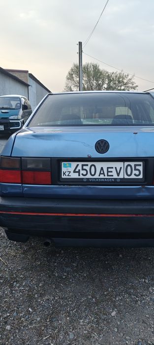 Volkswagen VENTO 1992 года