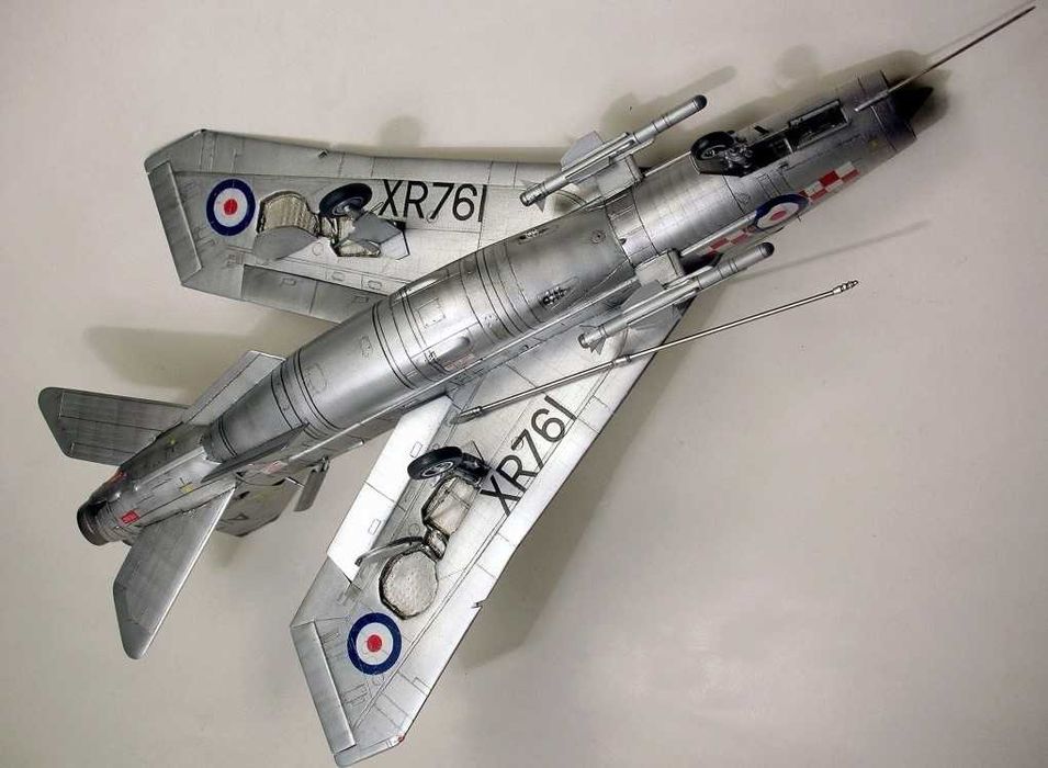 сборная модель самолёта E.E.Lightning 1/72 NOVO РАРИТЕТ СССР!