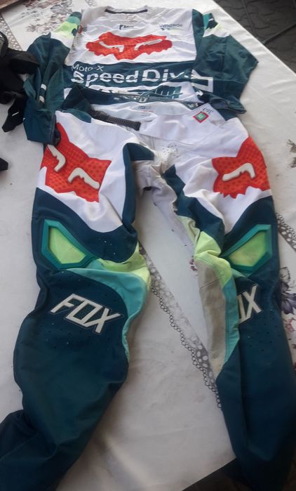 Мотокостюм продам