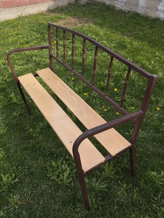 Скамейка металлическая