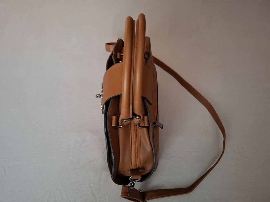 Дамска чанта кожена