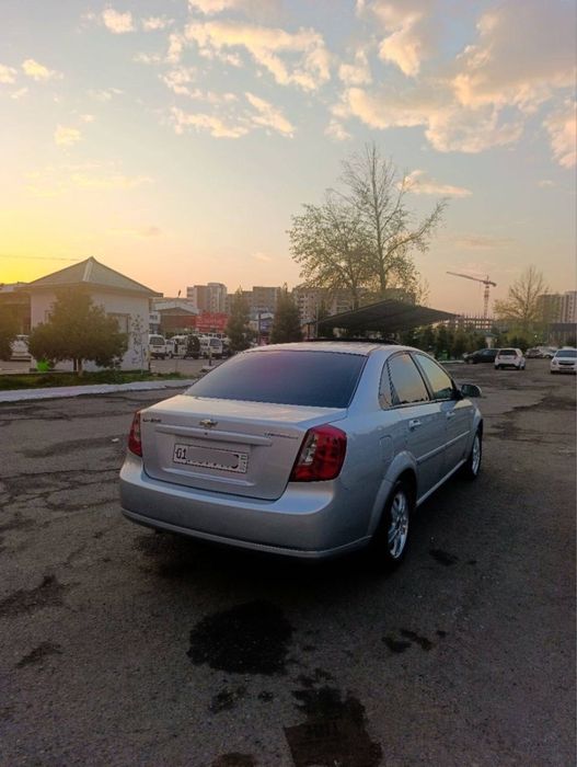 Laseti 2013 yil 1.6 avtomat