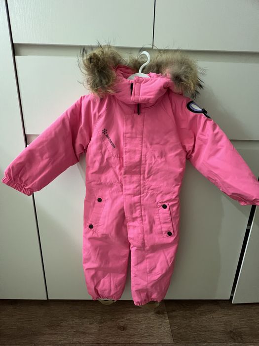 Продам зимний детский комбинезон 9000 тенге