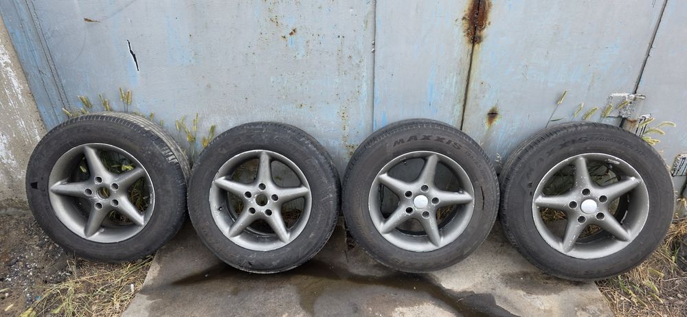 Продам диски с резиной