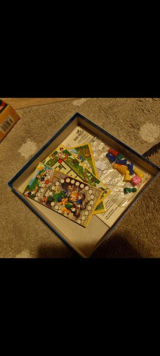 Puzzle 4 în 1 collection și cu un joc