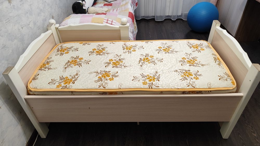 Продам кровати детские