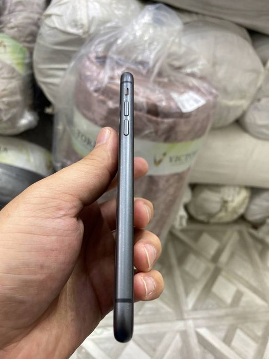 Iphone 11 sotiladi