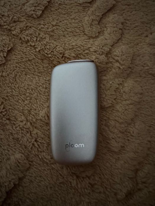 Aparat Ploom, auriu, nou, fara cutie, doar a fost testat