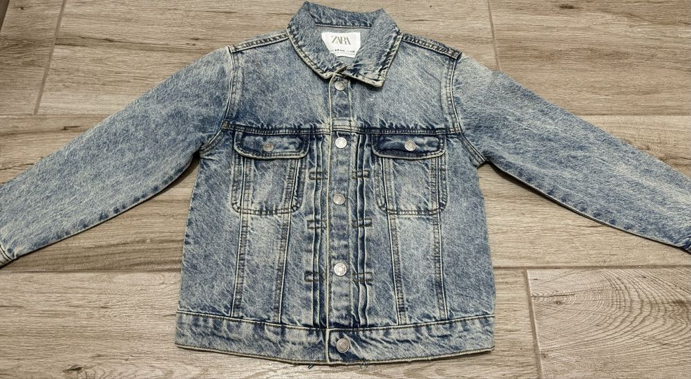Geaca denim unisex Zara