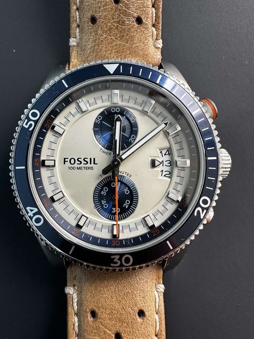 Часовник Fossil.