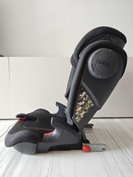 Britax Romer Kidfix III - детски стол за кола със подложка