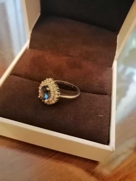 Inel argint  piatra albastru safir