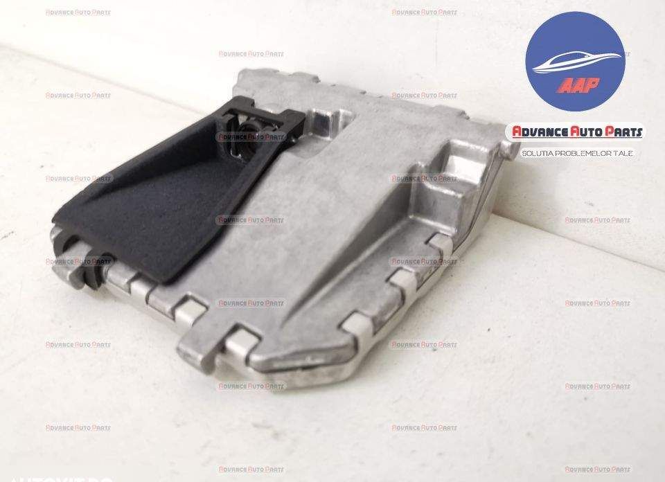 Мазда 2 / Mazda 2 Оригинална предна камера в добро състояние