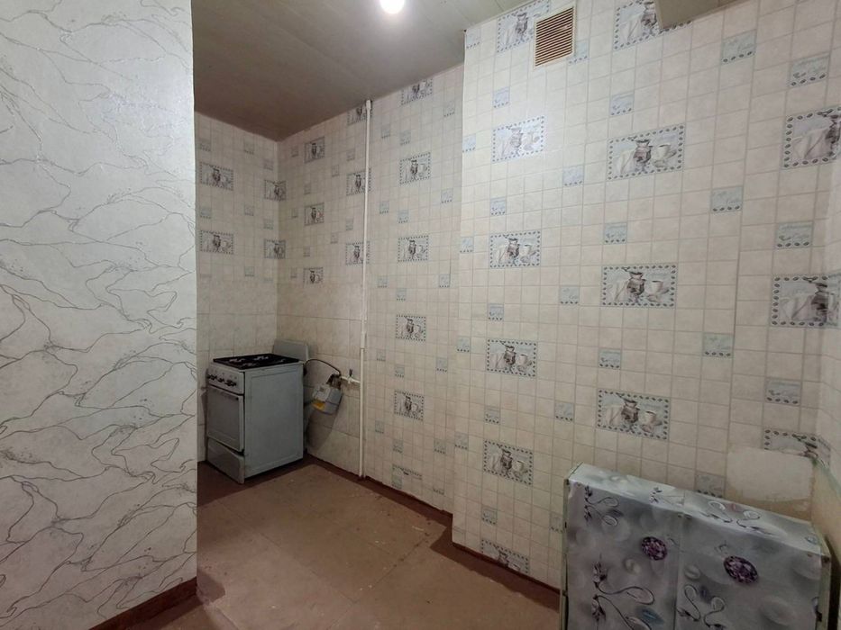 Срочно Продаеться квартира в чирчике 9-микрарайоне