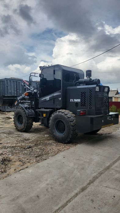 Продам погрузчики 928