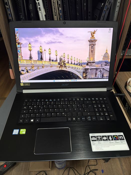 Laptop Acer i5 8gen 12g 256g nvme 500g  nVidia 2g 17 Fhd