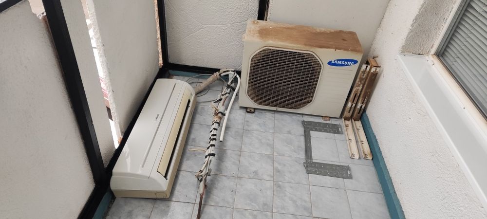 Продавам климатик Samsung 12- ка