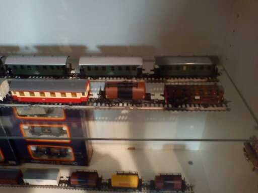 Продавам електрически влакчета модел ПИКО размер НО.