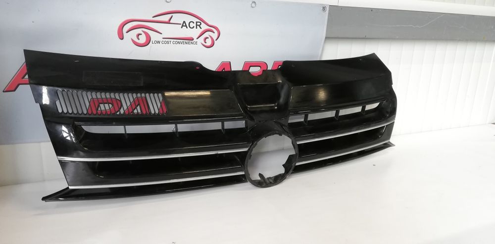 3 броя радиаторна решетка VW T5 Multivan Caravelle 2003-2015