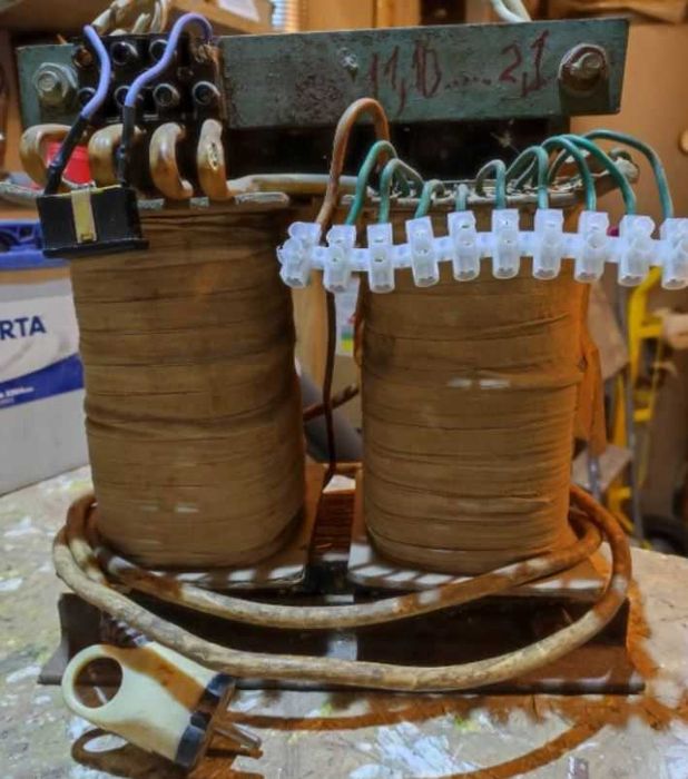 Продават се преобразуватели на напрежение от 220В на 110В и обратно