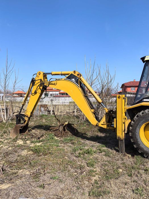 Услуги с комбиниран багер