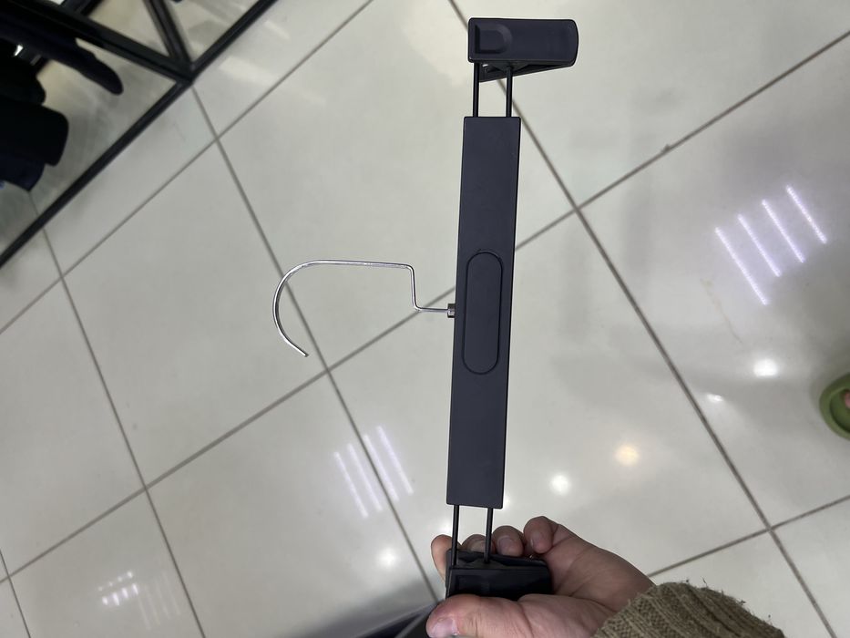 Продам вешалки недорого