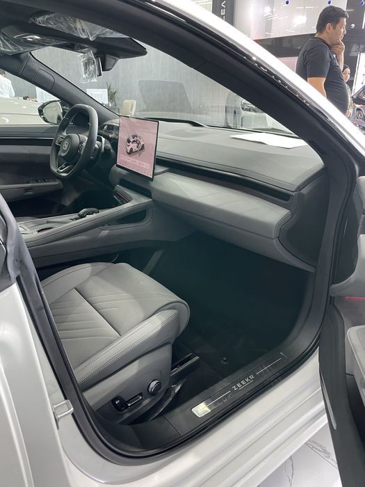 Zeekr 001 New Car you