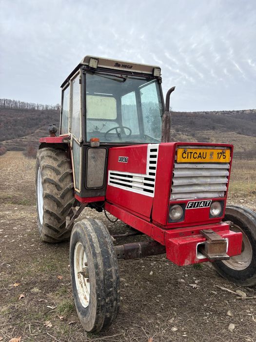 Vând tractor Fiat 780