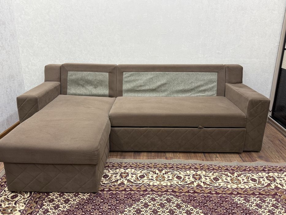 Диван раскладывающий