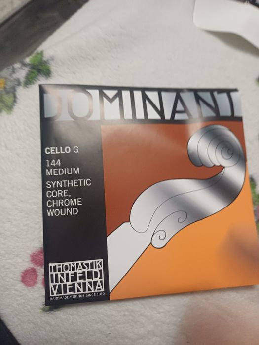 3 Corzi violoncel(re sol do) tomastic dominant 4/4