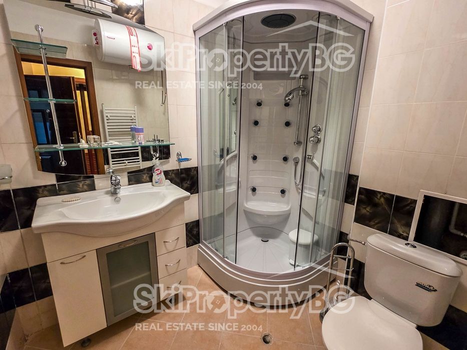 Апартаменти в к-с Даниел Резидънс сред боровата гора в Боровец!