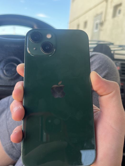 Iphone 13 сатлады экран и акб аускан оригиналга
