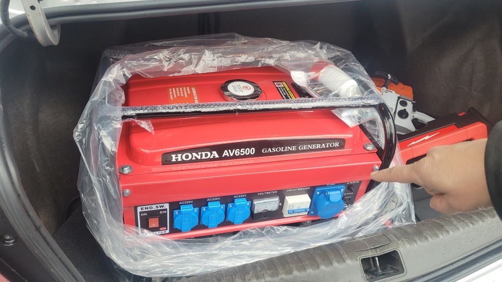 HONDA AV6500 генератор