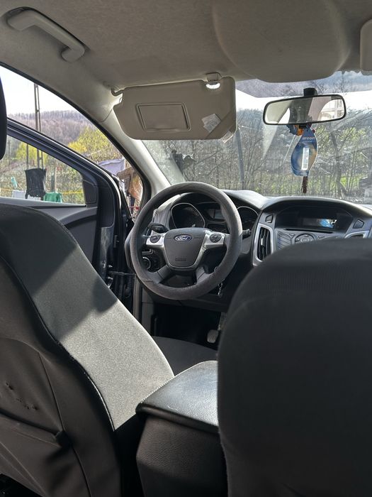 FORD Focus 2011 — imagine 8