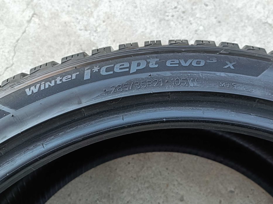 O anvelopa iarna 285 35 21 hankook winter Icept evo 3 cu 7,5 mm 3223