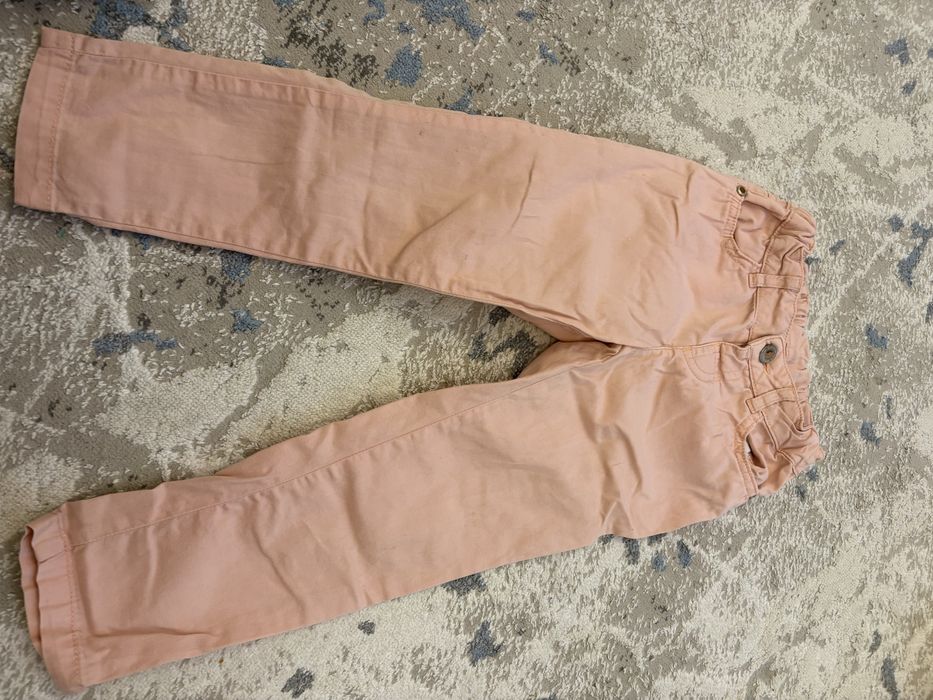 Продам вещи для девочек на 3-4-5 лет