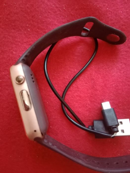 Смарт часы  ручные