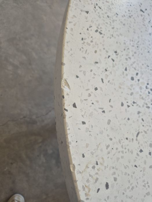 Кръгла маса Kave Home